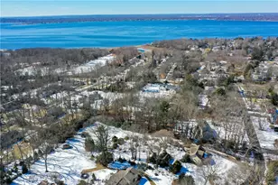 29 N Lake Dr, Barrington, RI 02806 - Photo 11