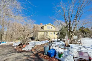29 N Lake Dr, Barrington, RI 02806 - Photo 9