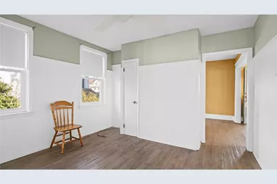 137 Colonial Avenue, Cranston, RI 02910 - Photo 9