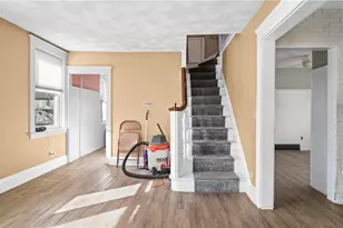 137 Colonial Ave, Cranston, RI 02910 - Photo 5