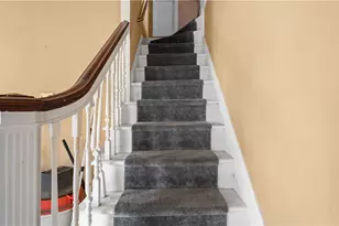 137 Colonial Ave, Cranston, RI 02910 - Photo 15