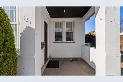 137 Colonial Avenue, Cranston, RI 02910 - Photo 3