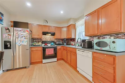 88 Barton Street, Pawtucket, RI 02860 - Photo 39