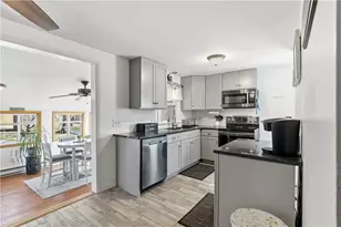 67 Garnet St, West Warwick, RI 02893 - Photo 7