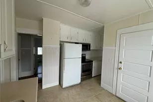 15 Freeborn St, Newport, RI 02840 - Photo 3