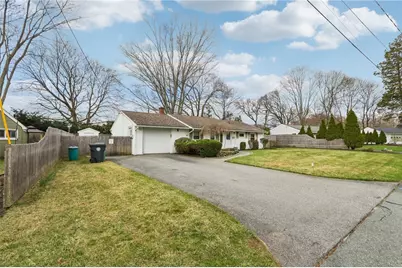 117 Haverhill Avenue, Warwick, RI 02886 - Photo 5