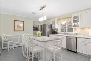 105 Coldbrook Dr, Cranston, RI 02920 - Photo 3