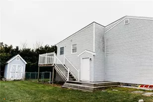 16 Ward Ave, Middletown, RI 02842 - Photo 3