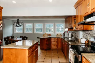 16 Ward Avenue, Middletown, RI 02842 - Photo 11