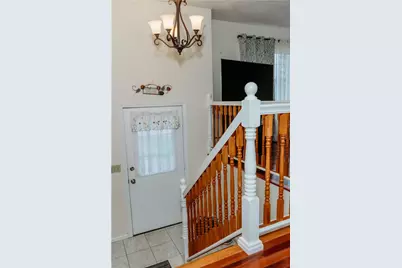 16 Ward Avenue, Middletown, RI 02842 - Photo 7