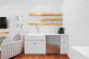 89 Gibbs Ave, Newport, RI 02840 - Photo 29