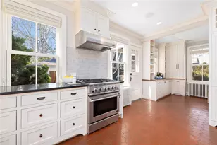 89 Gibbs Ave, Newport, RI 02840 - Photo 13