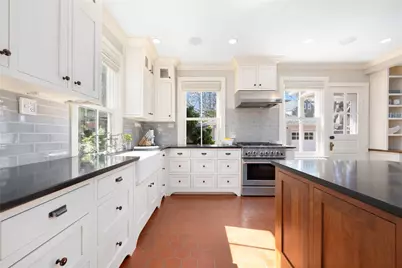 89 Gibbs Avenue, Newport, RI 02840 - Photo 11