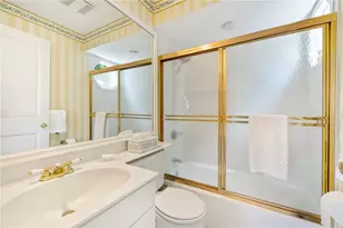 315 Ocean Ave, Newport, RI 02840 - Photo 39