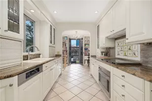 4 Hunter Ave, Newport, RI 02840 - Photo 21