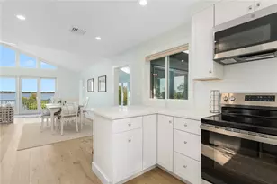 117 Indian Ave, Portsmouth, RI 02871 - Photo 15