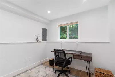 117 Indian Avenue, Portsmouth, RI 02871 - Photo 29