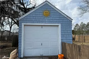 207 Morse Ave, Warwick, RI 02886 - Photo 5