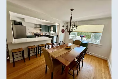 8 McCormick Road, Newport, RI 02840 - Photo 5