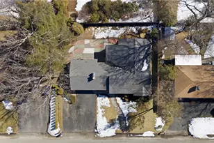 242 Brettonwoods Dr, Cranston, RI 02920 - Photo 47