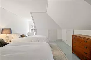 14 Greenough Pl, Newport, RI 02840 - Photo 21