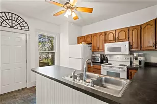 14 Greenough Pl, Newport, RI 02840 - Photo 9