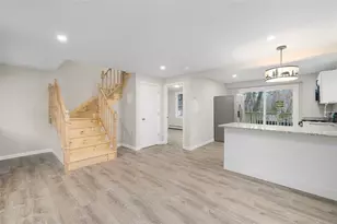 154 Waterman Ave, North Providence, RI 02911 - Photo 5