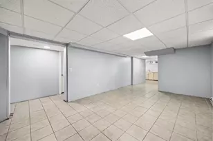 91 Peace St, Providence, RI 02907 - Photo 35