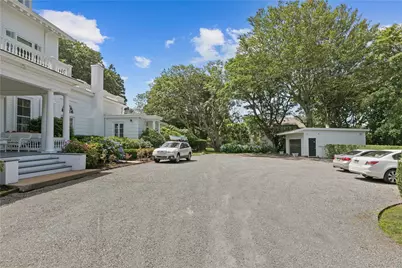 718 Bellevue Avenue #5, Newport, RI 02840 - Photo 5