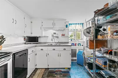 718 Bellevue Avenue #5, Newport, RI 02840 - Photo 19