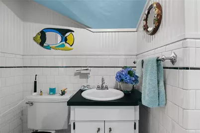 718 Bellevue Avenue #5, Newport, RI 02840 - Photo 29