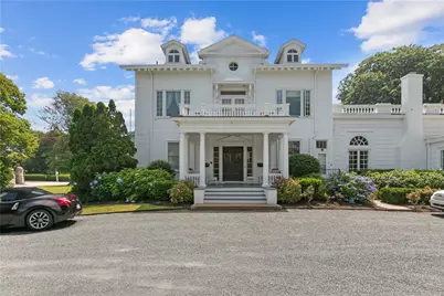 718 Bellevue Avenue #5, Newport, RI 02840 - Photo 3