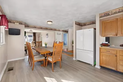 239 Ausdale Road, Cranston, RI 02910 - Photo 7