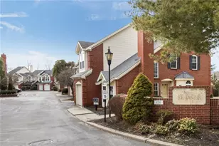 626 Smithfield Rd, North Providence, RI 02904 - Photo 27