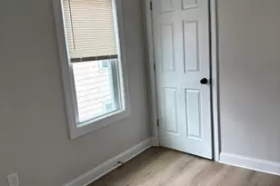 144 Early St, Providence, RI 02907 - Photo 9