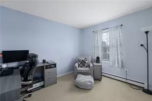 136 Corporate Pl, Middletown, RI 02842 - Photo 17
