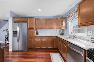 136 Corporate Pl, Middletown, RI 02842 - Photo 13