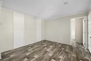 38 Lowell Ave, Pawtucket, RI 02861 - Photo 13