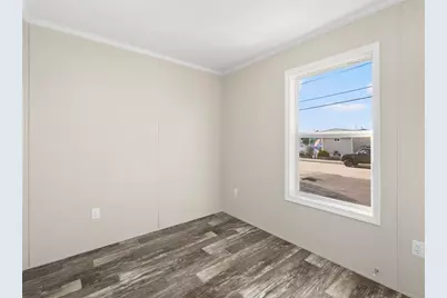 38 Lowell Avenue, Pawtucket, RI 02861 - Photo 15