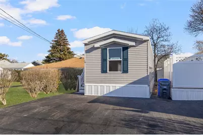 38 Lowell Avenue, Pawtucket, RI 02861 - Photo 3