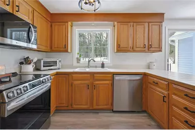 10 Mesa Drive, North Kingstown, RI 02852 - Photo 7