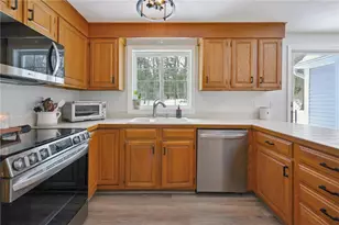 10 Mesa Dr, North Kingstown, RI 02852 - Photo 7