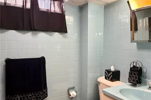 327 Rhode Island Ave, Pawtucket, RI 02860 - Photo 19