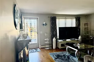 327 Rhode Island Ave, Pawtucket, RI 02860 - Photo 11