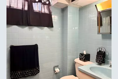 327 Rhode Island Avenue, Pawtucket, RI 02860 - Photo 19