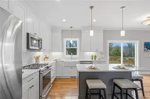 24 Cassidy Trl, Coventry, RI 02816 - Photo 9