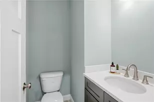 33 Cassidy Trl, Coventry, RI 02816 - Photo 17