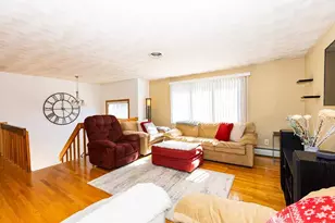 21 Chesterfield Ave, Warwick, RI 02889 - Photo 11