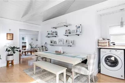 22 Dearborn Street #2, Newport, RI 02840 - Photo 5