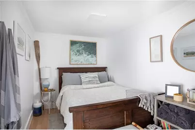 22 Dearborn Street #2, Newport, RI 02840 - Photo 11